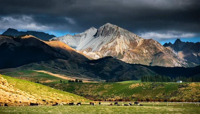 塔吉克斯坦不周山 不周山在哪个省
